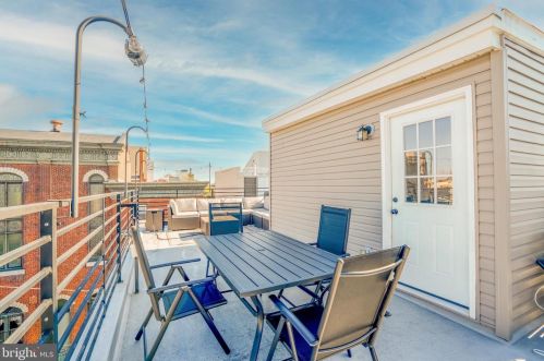 1304 Cleveland St, Philadelphia PA  19146-4605 exterior