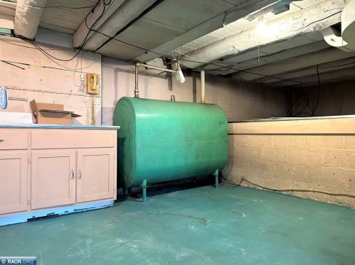 1 Conan St, Ely MN 55731-1238 exterior