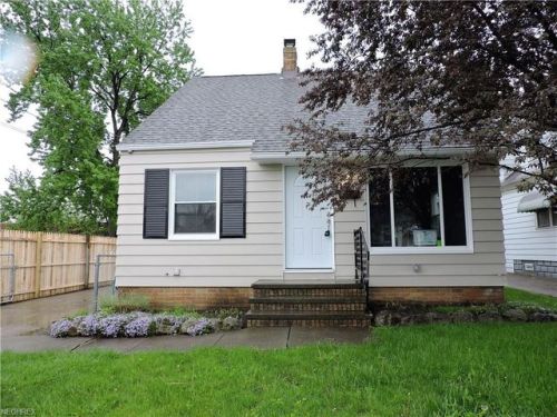 13215 Thornhope Rd, Cleveland, OH 44135-4519