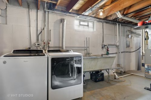 4542 Reserve Ave, Chicago IL 60656-2400 exterior