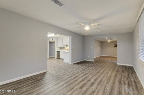 1123 El Camino Dr, Phoenix AZ 85051-4628 exterior