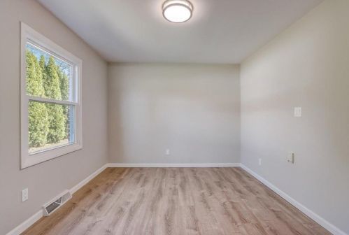 4870 82, Milwaukee WI 53220-4219 exterior