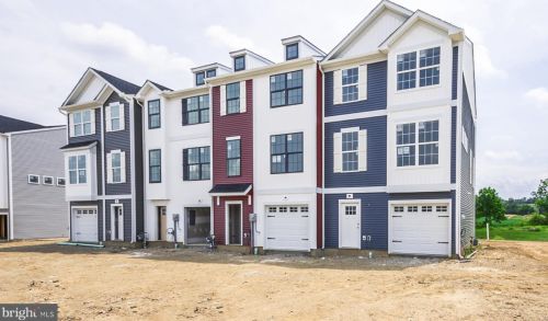 202 Ctr St, Hanover PA 17331-2829 exterior