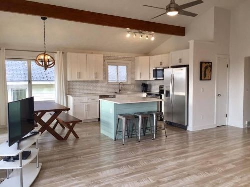 1548 Beach St, Meskegon MI  49441-1006 exterior