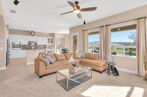 1403 Souza Dr, Folsom CA 95762-7559 exterior