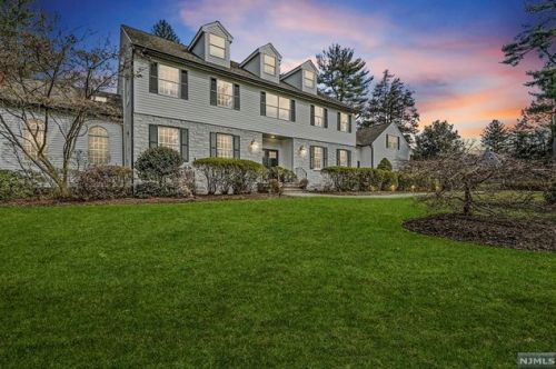 206 County Rd, Demarest NJ  07627-2202 exterior