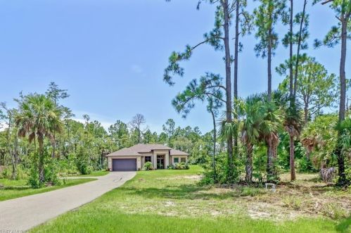 3844 6th Ave, Naples, FL 34120-4955