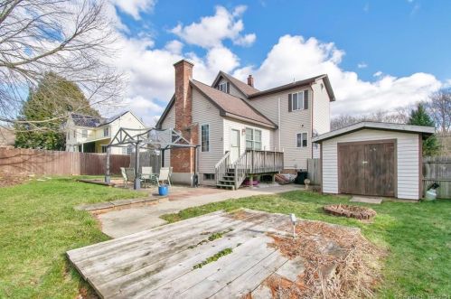 7 Ln St, Seymour CT 06483-3333 exterior