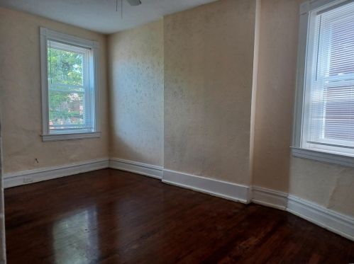 4033 Russell Ave, Saint Louis MO  63110 exterior