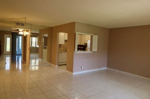180 Mansfield, Boca Raton, FL 33434-2406