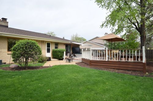 6894 Park Mnr Dr, Milwaukee WI 53224-4638 exterior