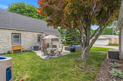 2854 Lefeber Ave, Milwaukee WI 53210-1142 exterior