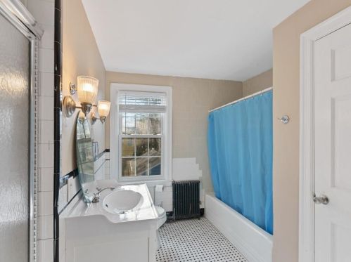 26 Whitford Ave, Providence RI 02908-3355 exterior