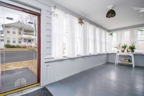 34 Geneva St, Springfield, MA 01151-1808