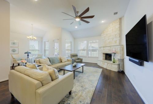 1619 Cool Spring Way, Austin TX  78737-4699 exterior