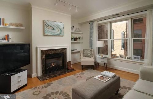 1323 Clifton St, Washington, DC 20009-7064