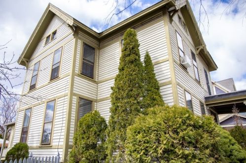 134 Buckingham St, Springfield MA 01109-3928 exterior