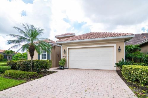 5824 Stem Dr, Naples, FL 34110-7322