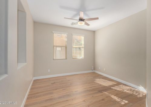 21713 38th Way, Phoenix AZ  85050-4923 exterior