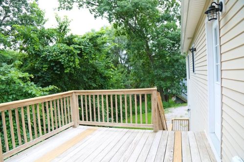 521 10th Ave, Woonsocket RI  02895-4077 exterior