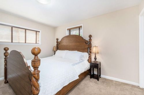 225 Abington Dr, Atlanta GA 30328-1203 exterior