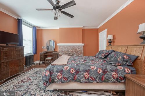 2202 Cumberland St, Philadelphia PA 19125-2204 exterior