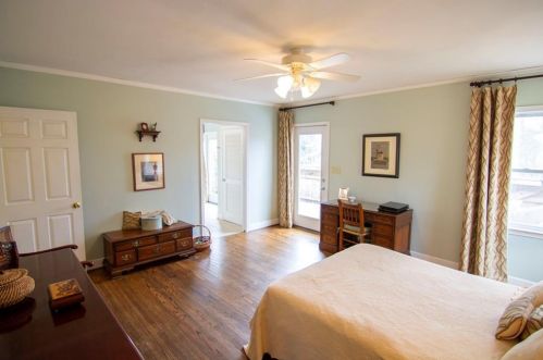 6688 Brandon Ml Rd, Atlanta GA 30328-2031 exterior