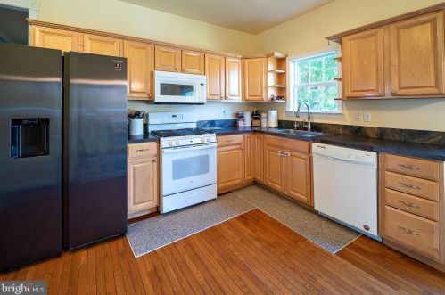 110 Franklin St, Trenton NJ 08610-6119 exterior