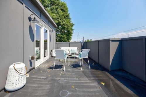 925 Garibaldi St, Atlanta GA  30310-3133 exterior