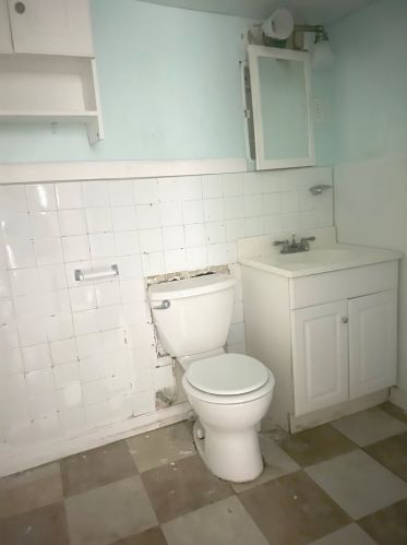 611 18 Ave, Broadview IL 60155-3928 exterior