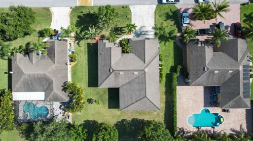 2811 Serenity Cir, Fort Pierce FL 34981-5054 exterior