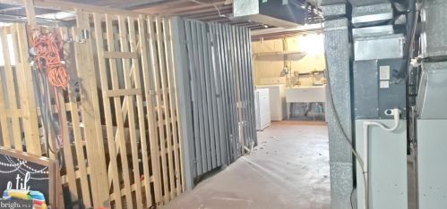 624 Borbeck Ave, Philadelphia PA 19111-3104 exterior