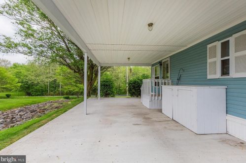 518 Pheasant Rdg Cir, Lancaster PA exterior