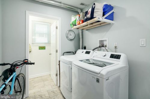 3625 Fairmount Ave, Philadelphia PA 19130-2836 exterior