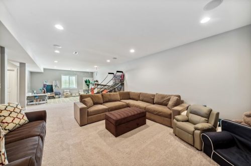 670 Bryan St, Elmhurst IL 60126-4342 exterior