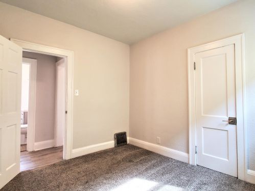 215 Vienna Ave, Milwaukee WI 53212-4102 exterior