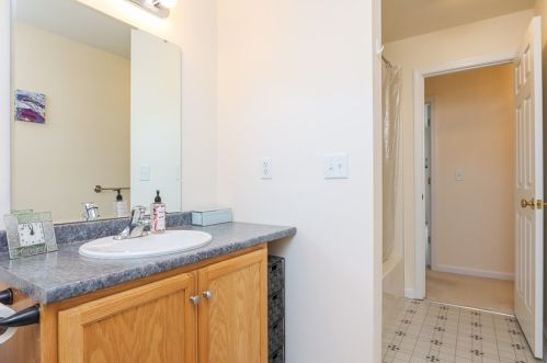 63 Alice Dr, Concord NH 03303-2034 exterior