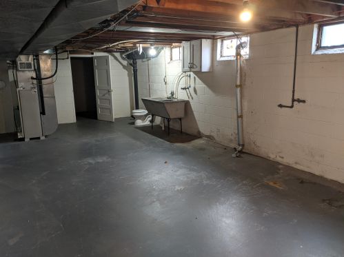 2161 Blodgett St, Meskegon MI 49441-1514 exterior