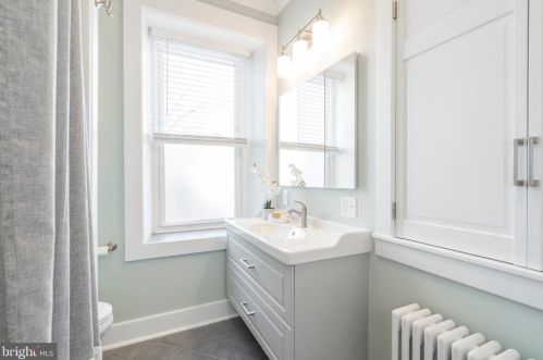 3463 Bowman St, Philadelphia PA 19129-1508 exterior