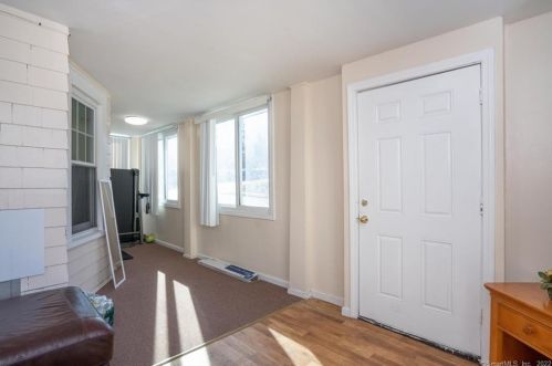 19 Commonwealth Ave, New Britain CT  06053-2913 exterior