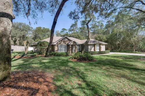 144 Frederick Ave, Lake Mary, FL 32746-2812
