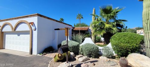 5825 Placita Esplendora, Tucson AZ  85718-4522 exterior