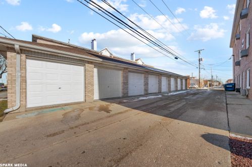 6755 63rd St, Chicago IL  60638-4003 exterior