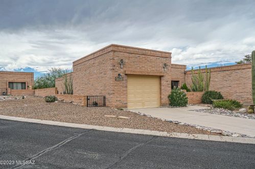 1972 Misty Hollow Ln, Tucson AZ  85704-0953 exterior