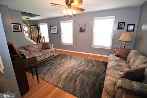 135 Edwin Ave, Trenton NJ 08610-4420 exterior