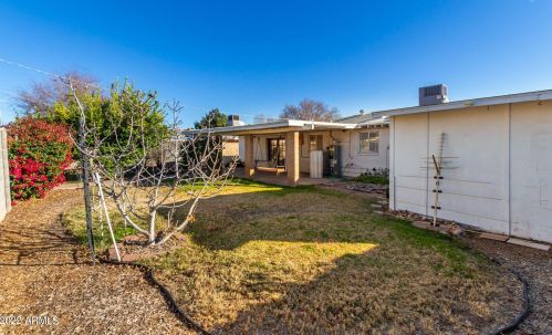 2116 Avalon Dr, Phoenix AZ 85015-5605 exterior