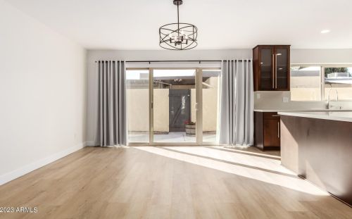 6212 22nd Ave, Phoenix AZ  85015-1903 exterior