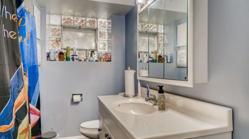 9300 Avers Ave, Chicago IL 60625-6304 exterior