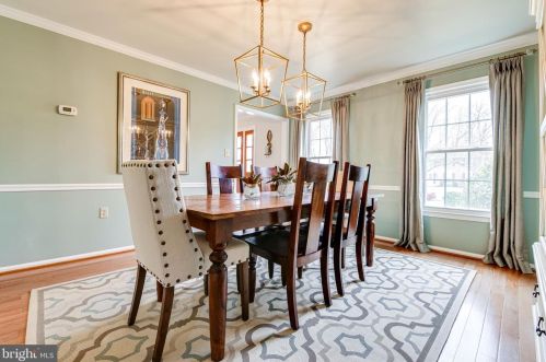 2122 Rampart Dr, Alexandria VA exterior