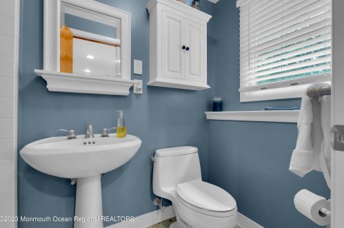 442 Frank Applegate Rd, Jackson Twp NJ 08527-2454 exterior